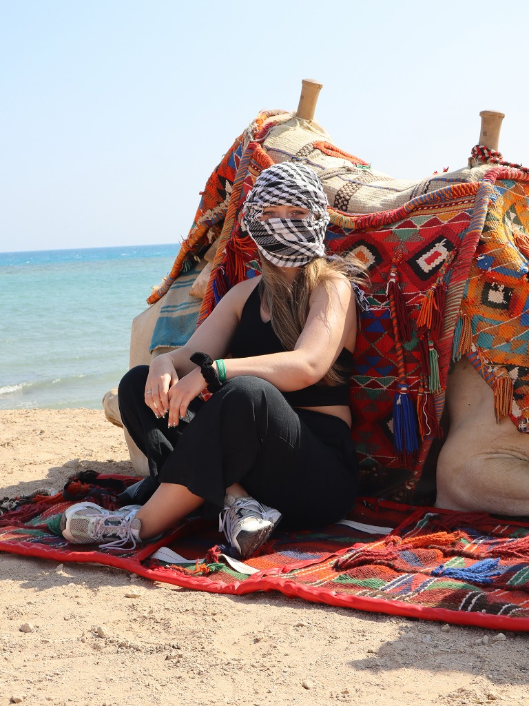 Kamelreiten Strand Frau