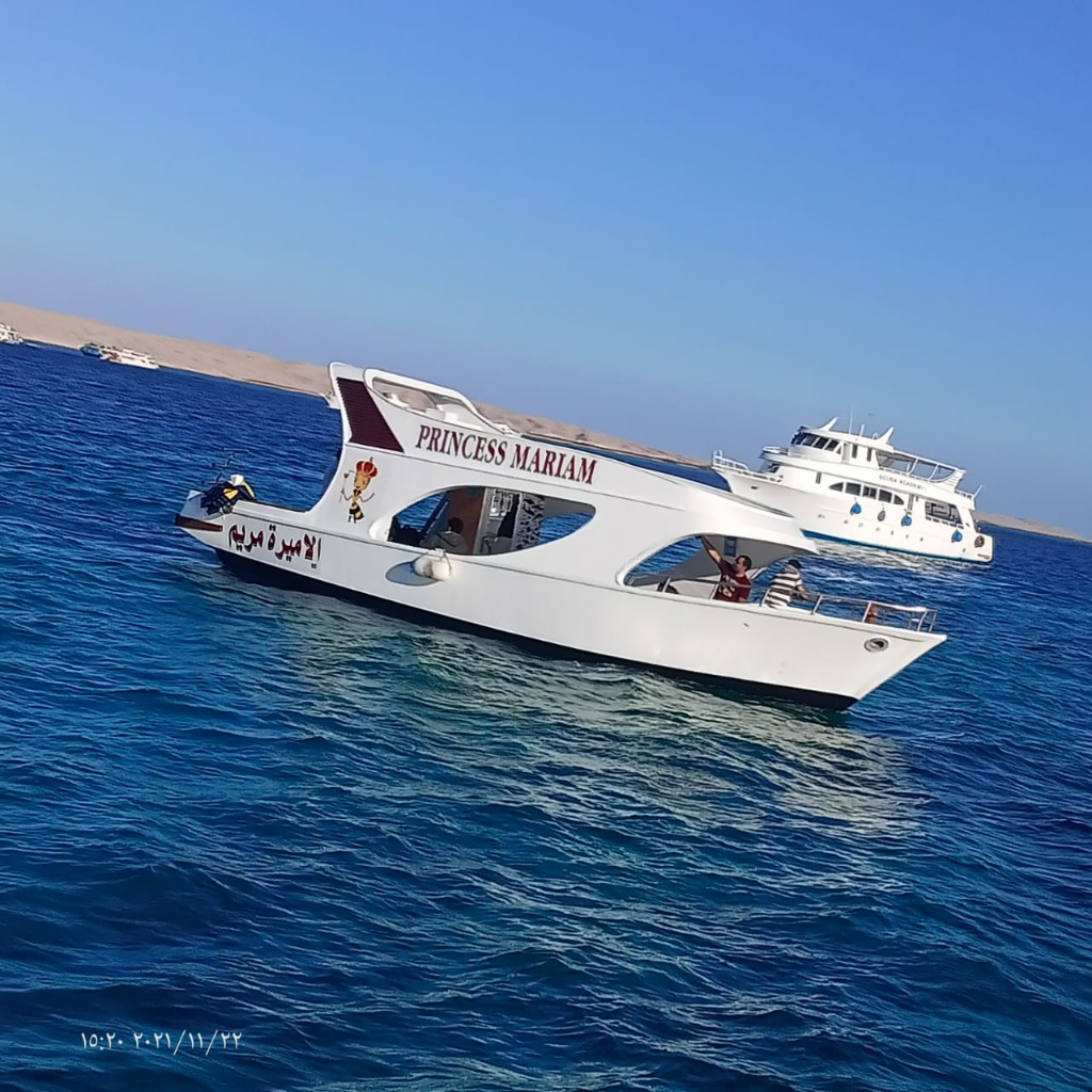 Princess Mariam Glassboat