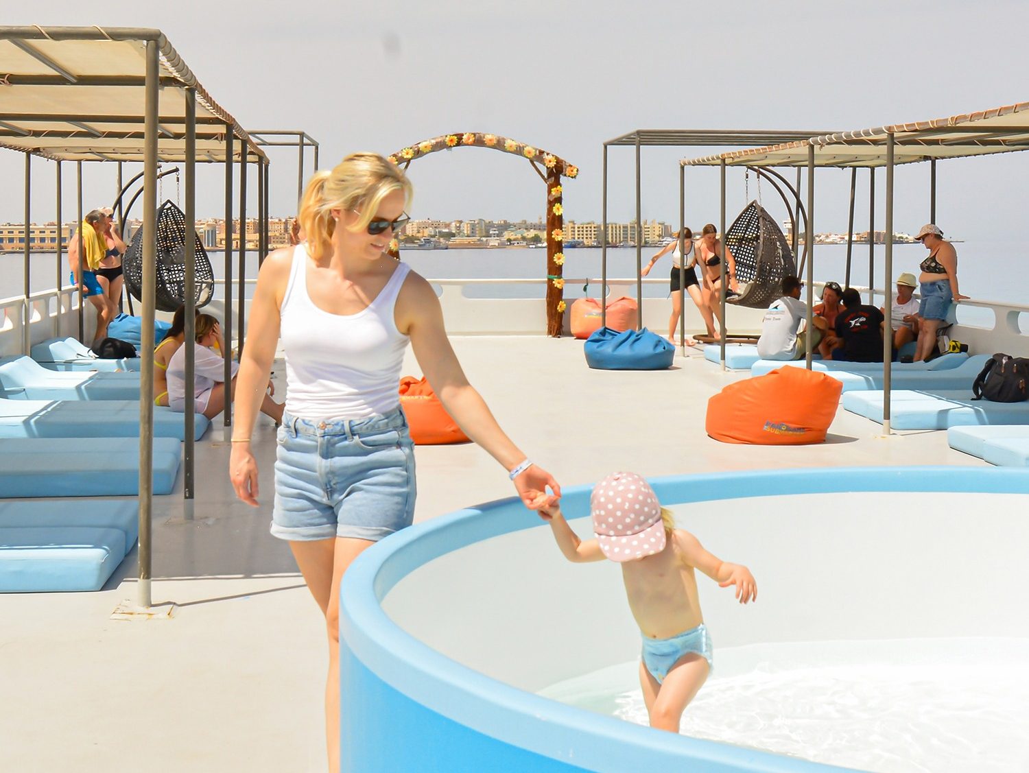 Underwater panorama windows showing coral reef and fish