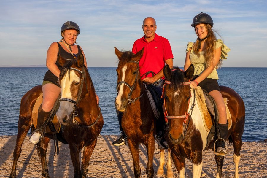 Horse Riding: Beach Trip